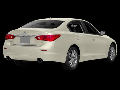 2015 INFINITI Q50 Premium