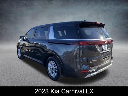 2023 Kia Carnival LX