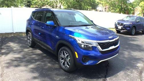 2022 Kia Seltos EX