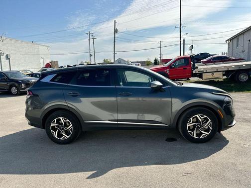 2024 Kia Sportage LX