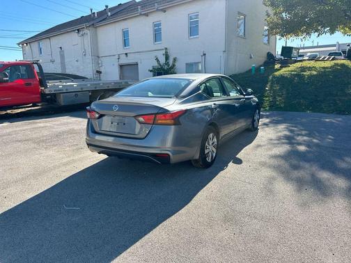 2021 Nissan Altima S FWD