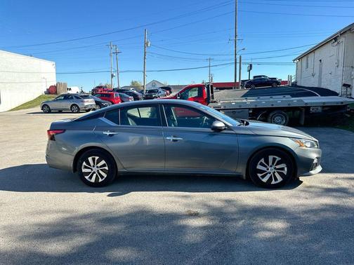 2021 Nissan Altima S FWD