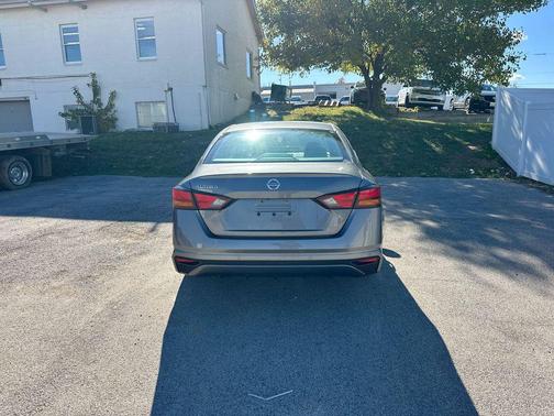 2021 Nissan Altima S FWD