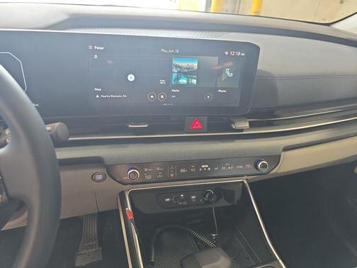 2025 Kia Carnival SX