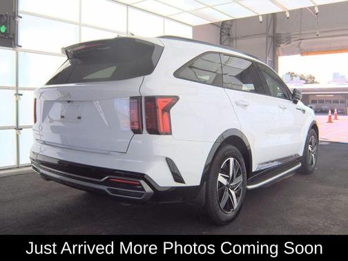 2023 Kia Sorento EX