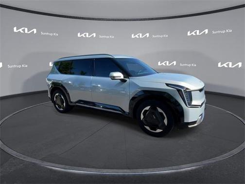 2024 Kia EV9 Land