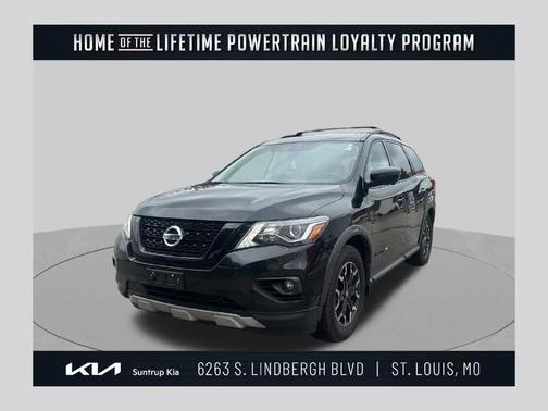 Magnetic Black Pearl 2020 Nissan Pathfinder SL 2WD