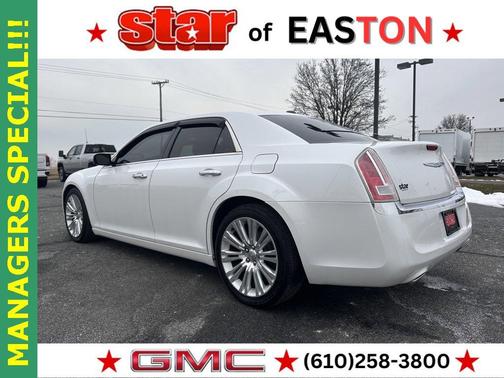 2012 Chrysler 300C Base
