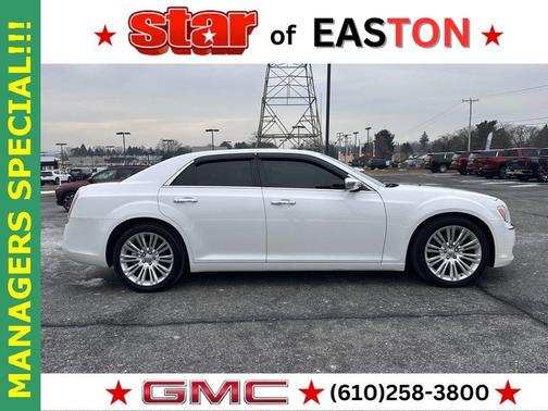 2012 Chrysler 300C Base