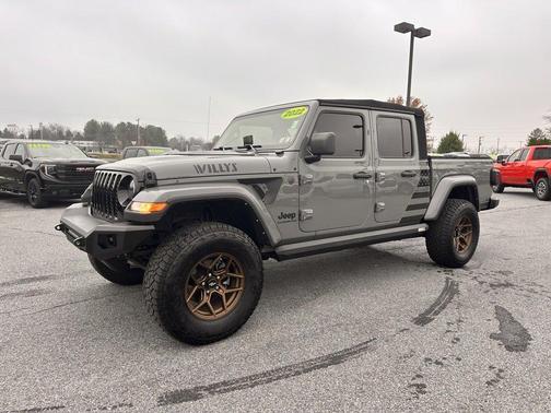2022 Jeep Gladiator Sport