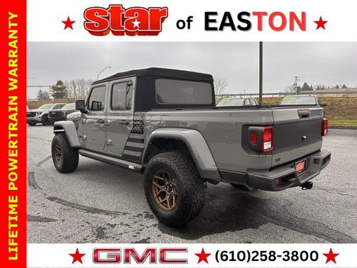 2022 Jeep Gladiator Sport