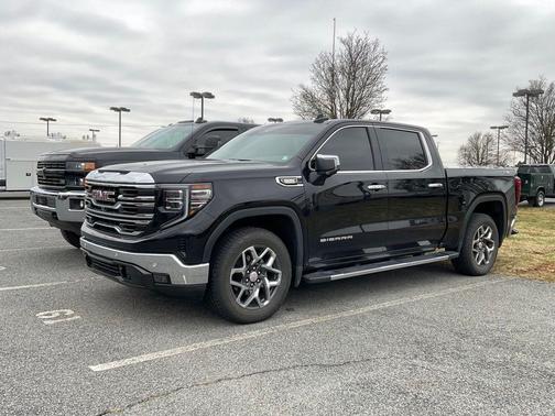 2024 GMC Sierra 1500 SLT
