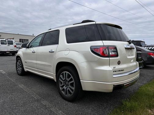 White 2014 GMC Acadia Denali