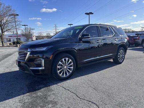 2023 Chevrolet Traverse Premier