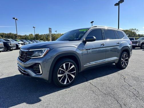 2024 Volkswagen Atlas 2.0T SEL Premium R-Line