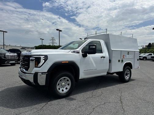 2025 GMC Sierra 3500 Pro