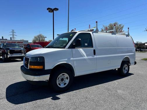 2025 GMC Savana 2500 Work Van