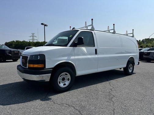 2025 GMC Savana 2500 Work Van