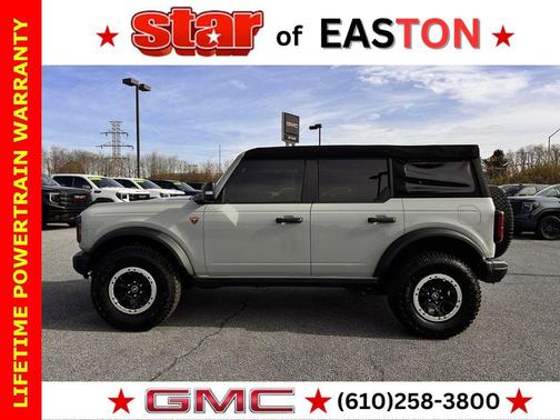 2023 Ford Bronco Badlands