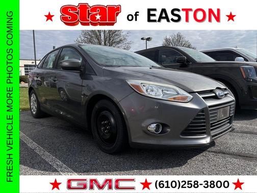 Sterling Gray Metallic 2012 Ford Focus SE