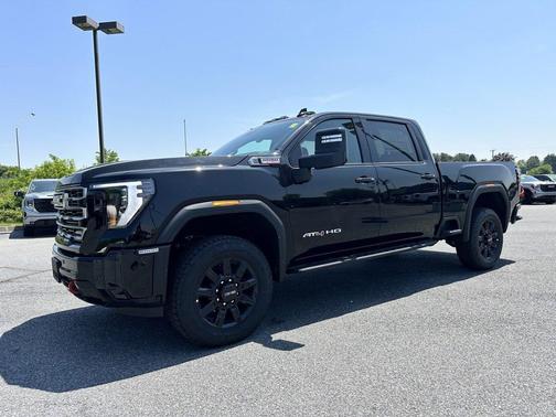 2025 GMC Sierra 2500 AT4