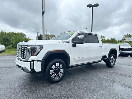 2024 GMC Sierra 2500 Denali