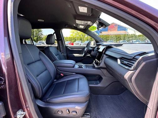 Crystal Metallic 2024 GMC Acadia Elevation