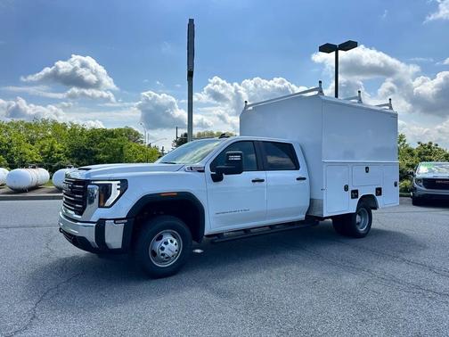 2025 GMC Sierra 3500 Pro