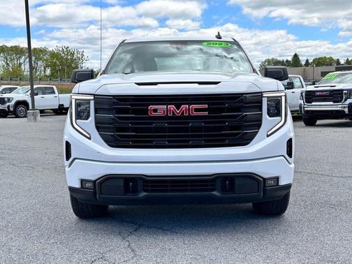 White 2023 GMC Sierra 1500 Elevation