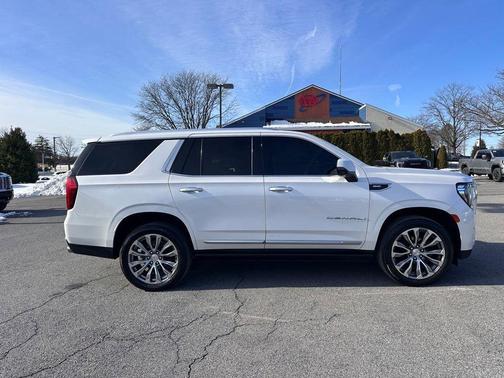White 2021 GMC Yukon Denali