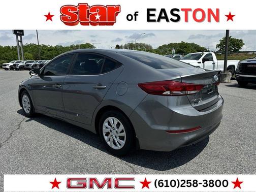 2018 Hyundai ELANTRA SE