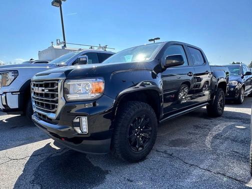 Black 2022 GMC Canyon AT4 w/Leather