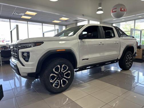 2025 GMC Canyon AT4