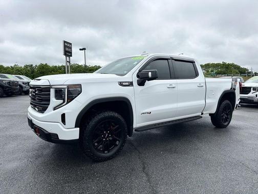 2024 GMC Sierra 1500 AT4