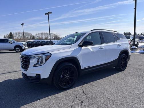 2022 GMC Terrain SLT