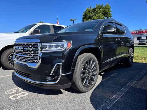 Black 2022 GMC Acadia Denali