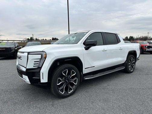 2025 GMC Sierra EV Denali