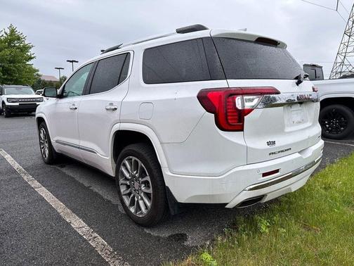 Summit White 2022 GMC Acadia Denali