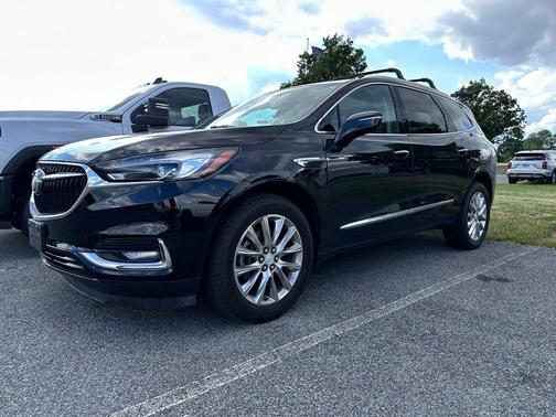 Black 2019 Buick Enclave Essence