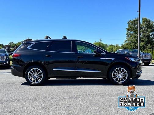 Black 2019 Buick Enclave Essence