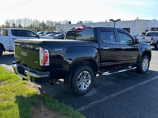 Black 2018 GMC Canyon SLT