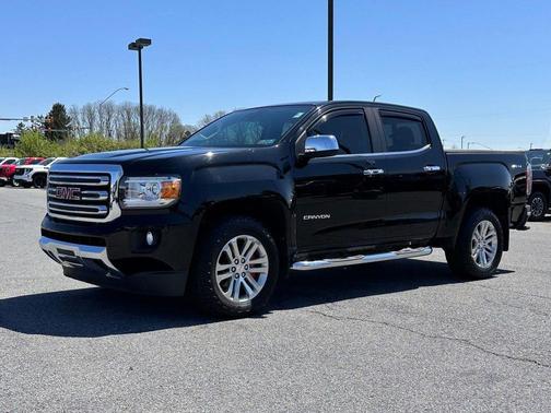 Black 2018 GMC Canyon SLT