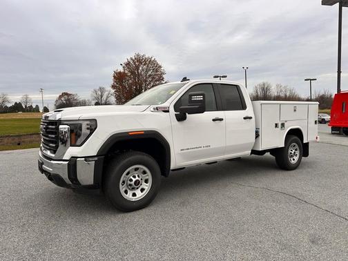 2025 GMC Sierra 3500 Pro