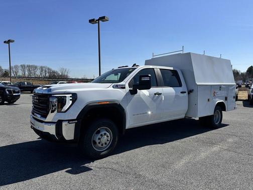 2025 GMC Sierra 3500 Pro