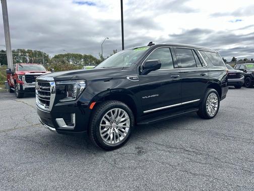 2023 GMC Yukon SLT