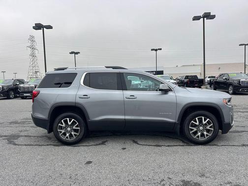Gray 2023 GMC Acadia SLE