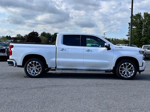 White 2020 Chevrolet Silverado 1500 High Country