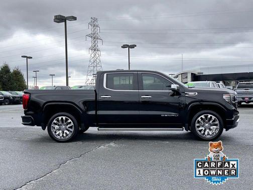 Black 2025 GMC Sierra 1500 Denali