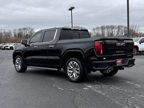 Black 2025 GMC Sierra 1500 Denali