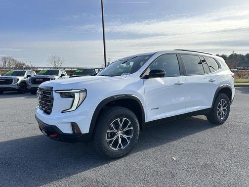 2025 GMC Acadia AT4